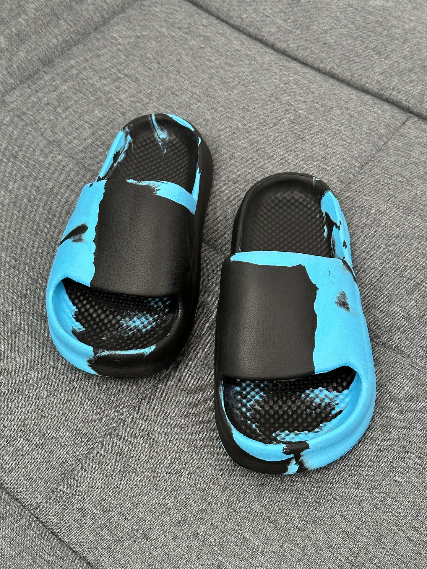 Sandal Tie Dye Pria 965M